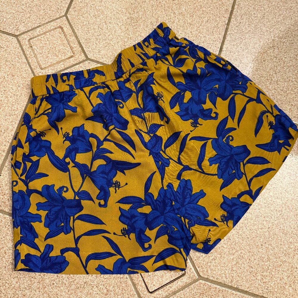 H&M Blue and Gold Flower Shorts